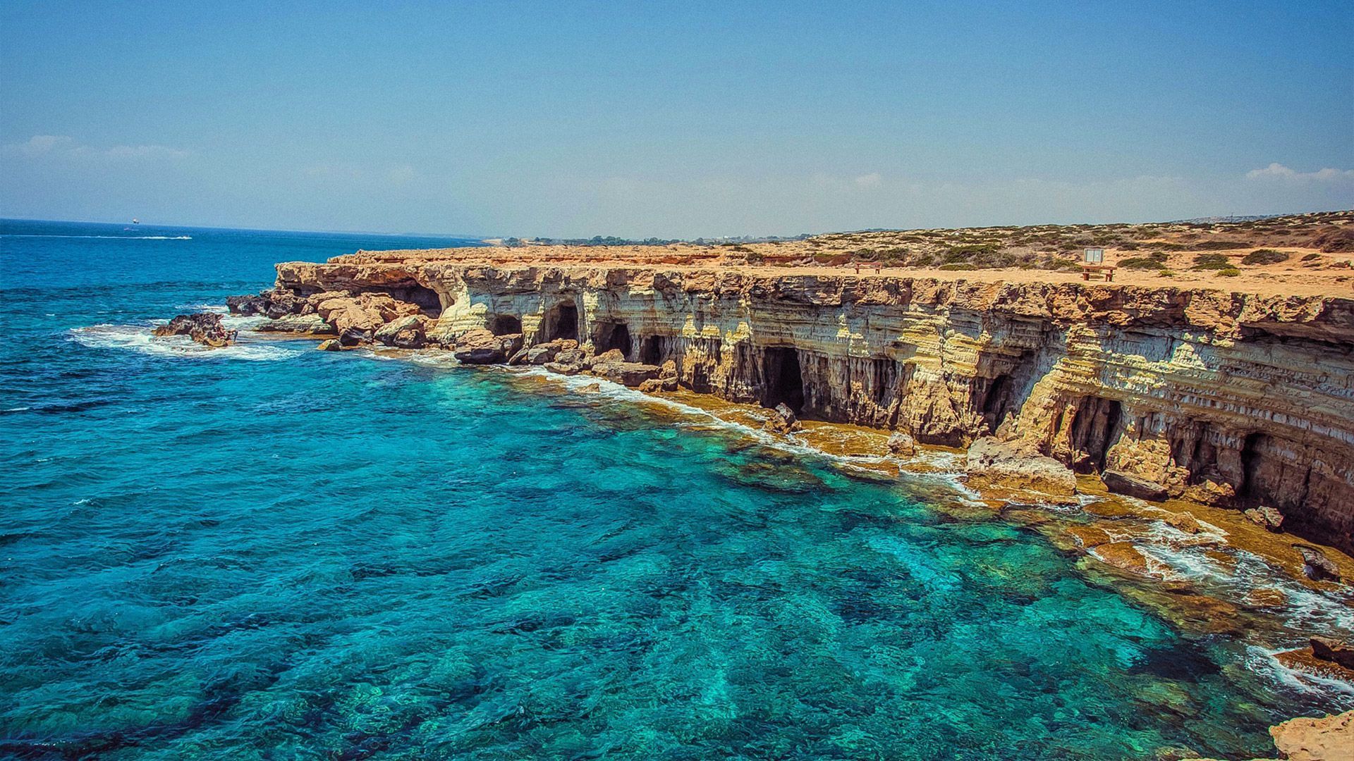 With PayPorter, you can make fast, easy and safe money transfers to South Cyprus at the most affordable prices!